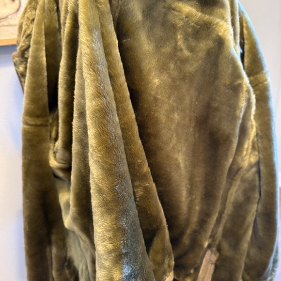 Dennis Basso Suede Coat - Picture 8 of 8